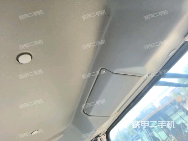 后玻璃角標(biāo)（壓路機(jī)駕駛室）