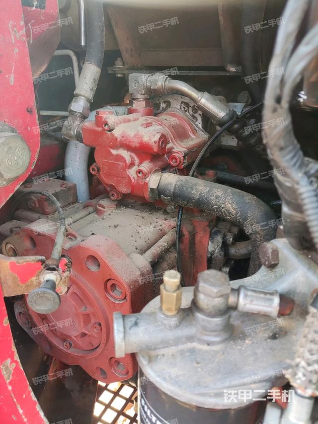 液壓泵室（大件艙室）