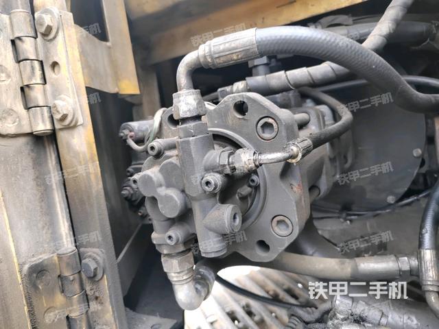 液壓泵斜45?左(大件艙室) 液壓泵斜45?左(大件艙室)