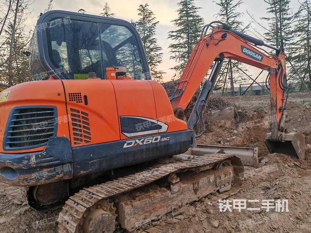 整機(jī)右后45°（整機(jī)外觀）