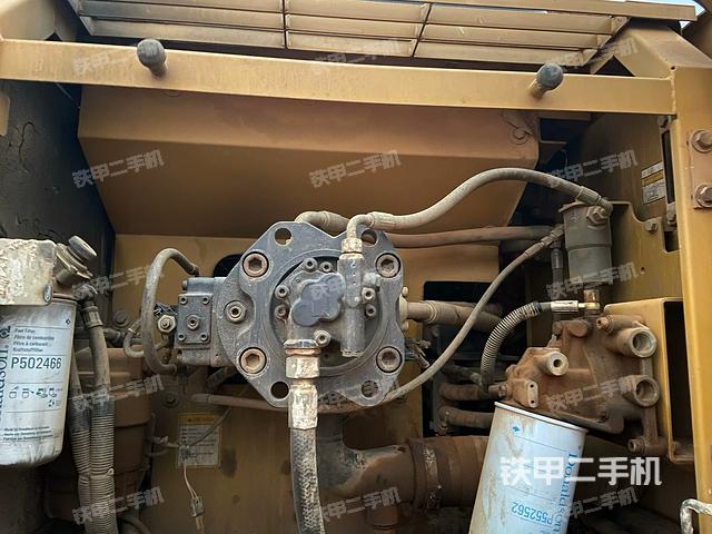 液壓泵室(大件艙室) 液壓泵室(大件艙室)