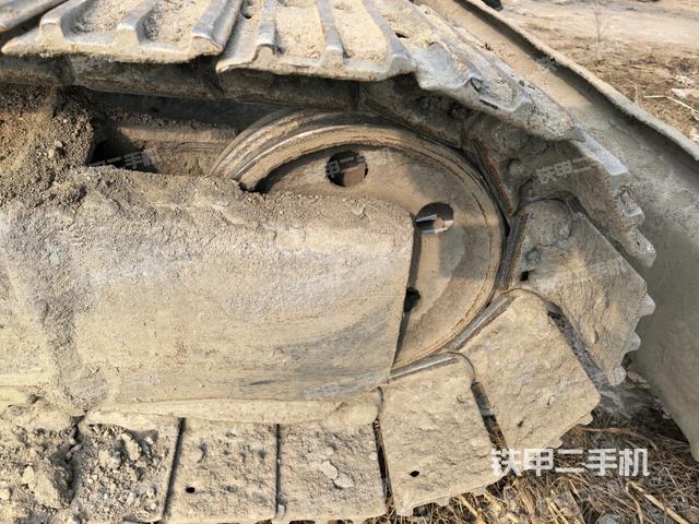 右側(cè)履帶整體?（行走機構(gòu)）