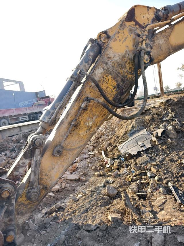 小臂整體左后（工作和回轉(zhuǎn)裝置）