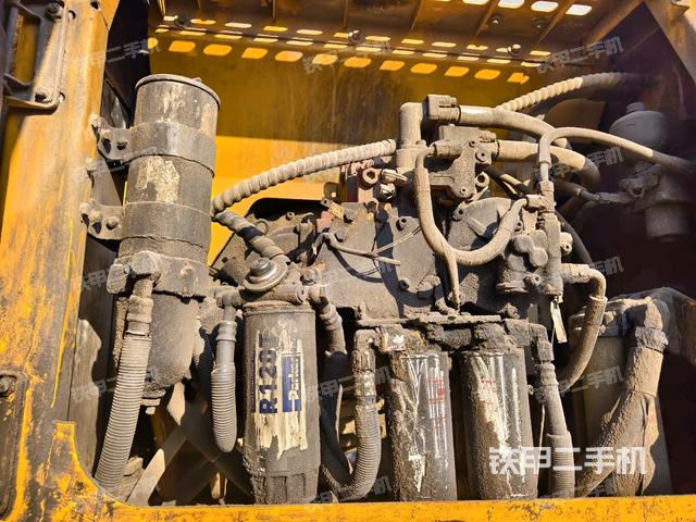 液壓泵斜45?左（大件艙室）