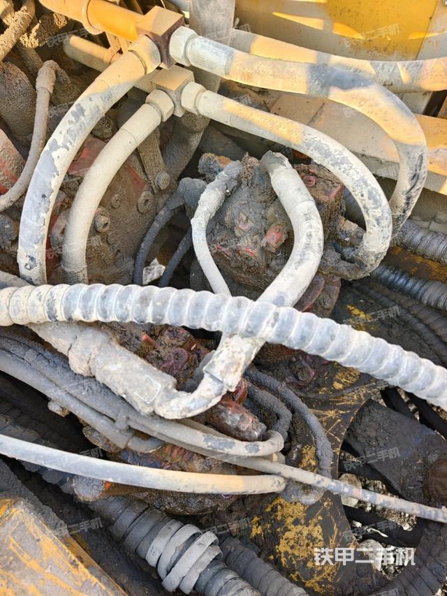 回轉(zhuǎn)馬達（上車部件）