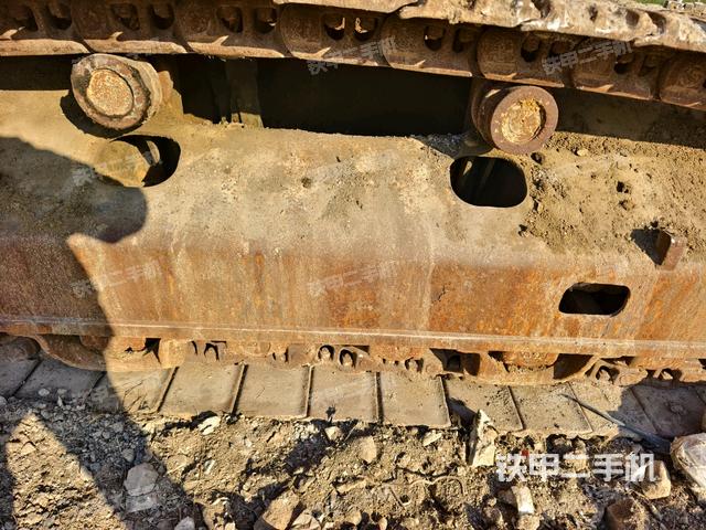 左側(cè)行走馬達蓋板（行走機構(gòu)）