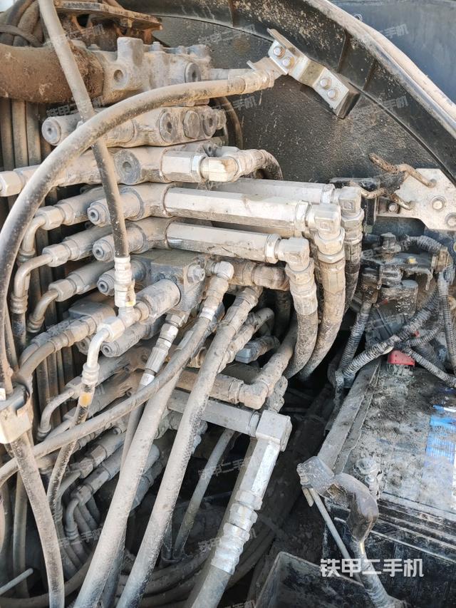 液壓泵室（大件艙室）