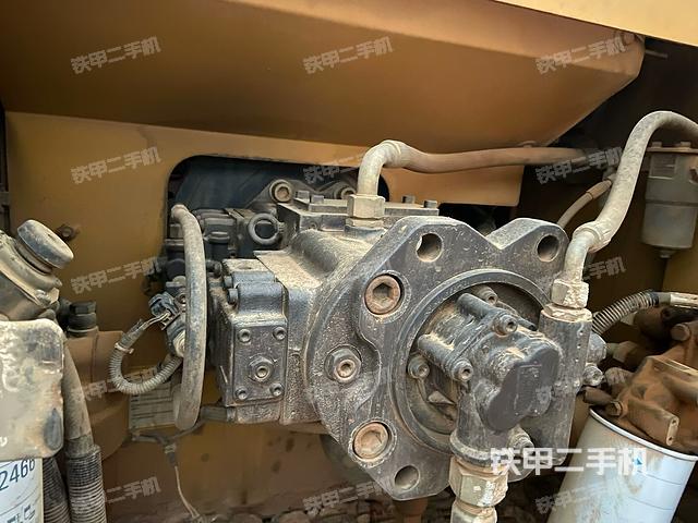 液壓泵斜45?左(大件艙室) 液壓泵斜45?左(大件艙室)