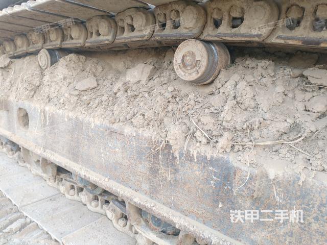 左驅(qū)動(dòng)輪（行走機(jī)構(gòu)）