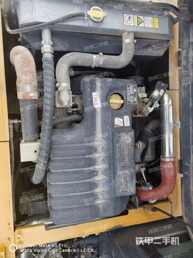 回轉(zhuǎn)馬達和主控閥（整機外觀）