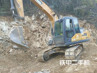 徐工XE135D挖掘機實拍圖片