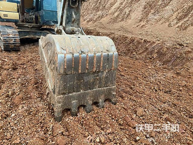 鏟斗45度(工作和回轉(zhuǎn)裝置) 鏟斗45度(工作和回轉(zhuǎn)裝置)