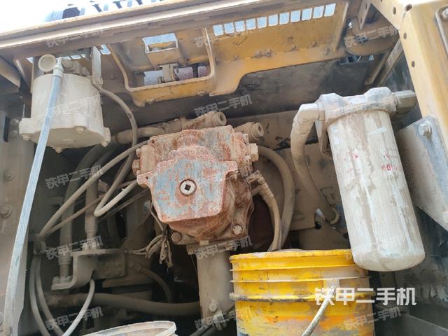 液壓泵斜45?右（大件艙室）