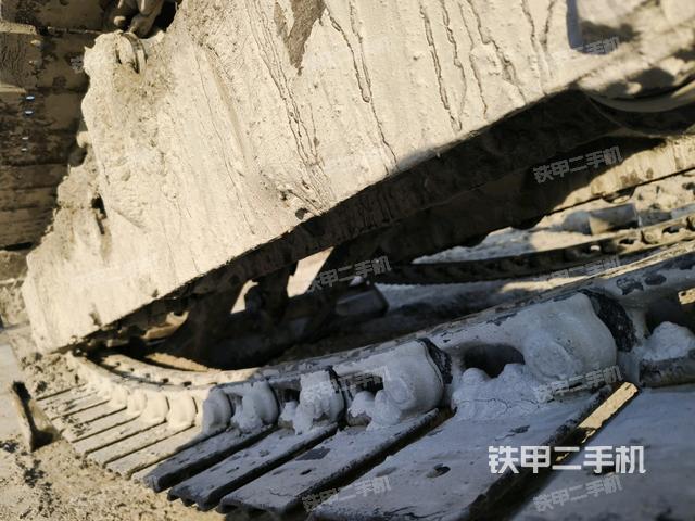 右側履帶整體?（行走機構）