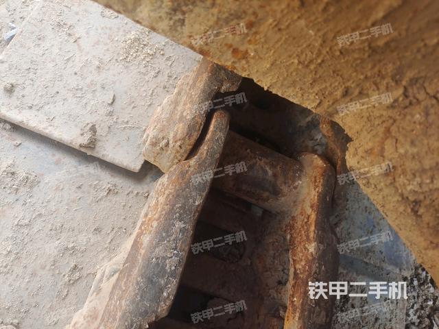 右驅(qū)動輪(行走機構(gòu)) 右驅(qū)動輪(行走機構(gòu))