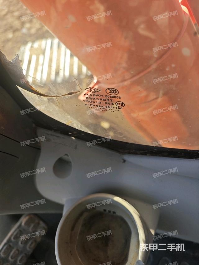 座椅左側(cè)控制臺(tái)/音響/含左手柄（駕駛室部分）