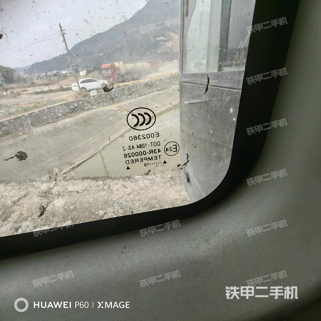 左后方玻璃角標(駕駛室部分) 左后方玻璃角標(駕駛室部分)