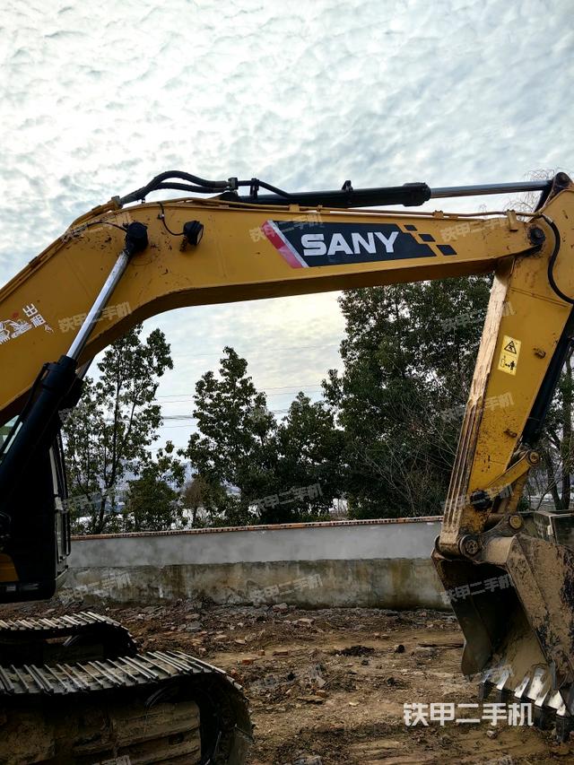 大臂整體?右側(cè)（工作和回轉(zhuǎn)裝置）