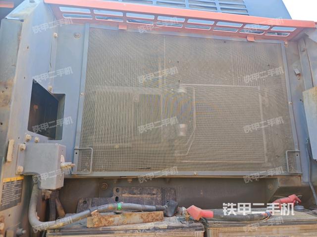 散熱器正面（大件艙室）