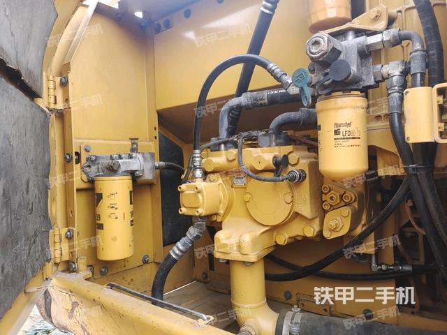 電瓶(大件艙室) 電瓶(大件艙室)