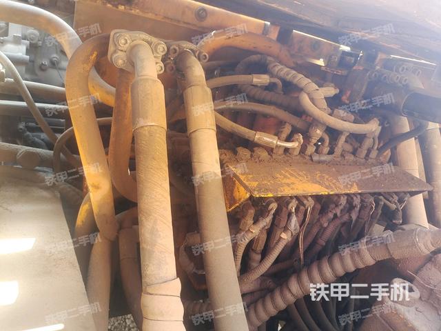 發(fā)動機室(上車部件) 發(fā)動機室(上車部件)