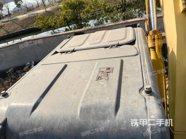 駕駛室頂部俯視(上車部件) 駕駛室頂部俯視(上車部件)