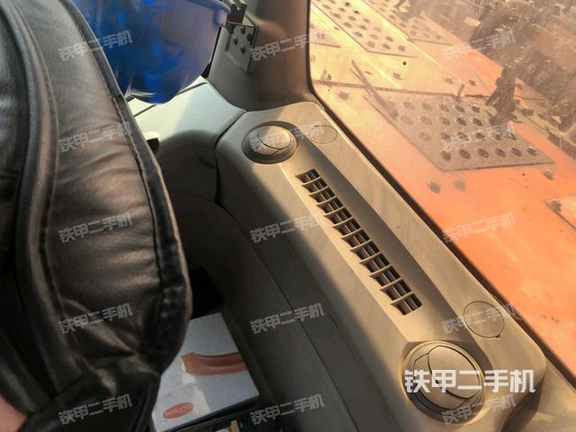 座椅后部(駕駛室部分) 座椅后部(駕駛室部分)