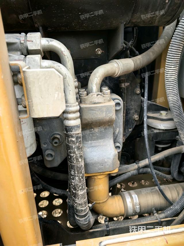 液壓泵室（大件艙室）