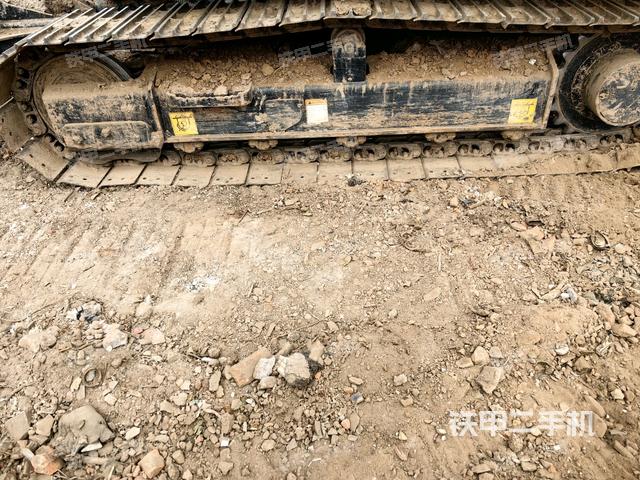 左側(cè)履帶整體?（行走機(jī)構(gòu)）