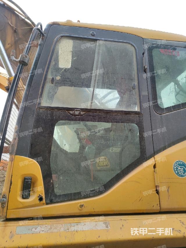 駕駛室正側(cè)（駕駛室部分）