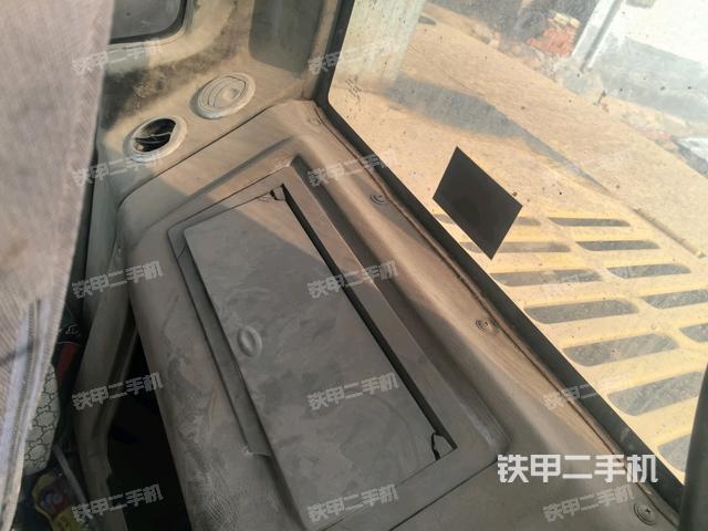 座椅后部（駕駛室部分）