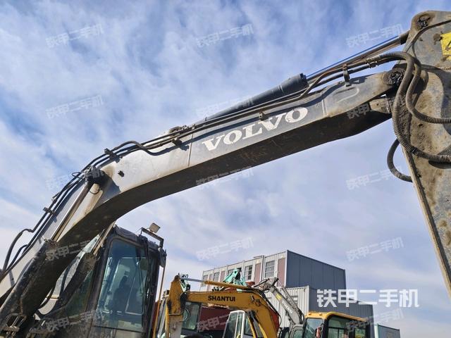 大臂整體?右側(cè)（工作和回轉(zhuǎn)裝置）