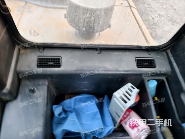 座椅后部（駕駛室部分）