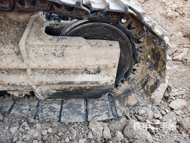 左驅(qū)動(dòng)輪（行走機(jī)構(gòu)）