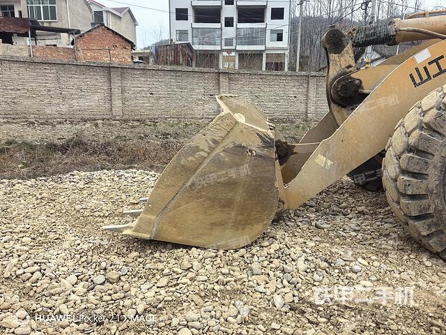 工作裝置整體(整機(jī)外觀及大件) 工作裝置整體(整機(jī)外觀及大件)