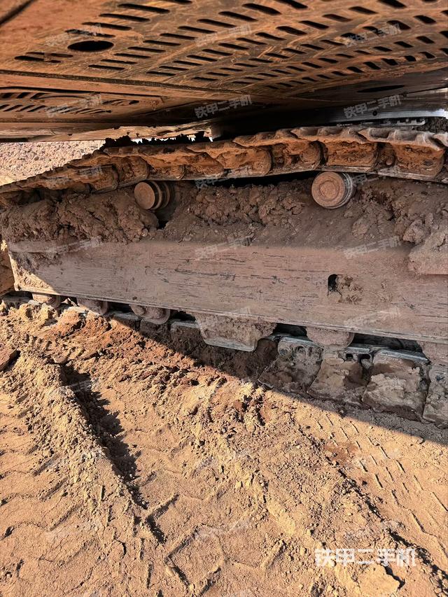 左側履帶整體?(行走機構) 左側履帶整體?(行走機構)