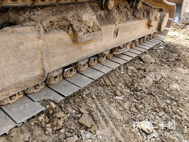 右側履帶整體(行走機構) 右側履帶整體(行走機構)