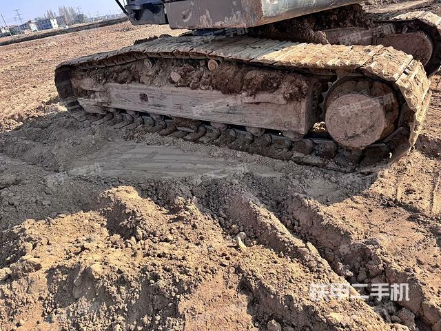 右側行走馬達蓋板(行走機構) 右側行走馬達蓋板(行走機構)