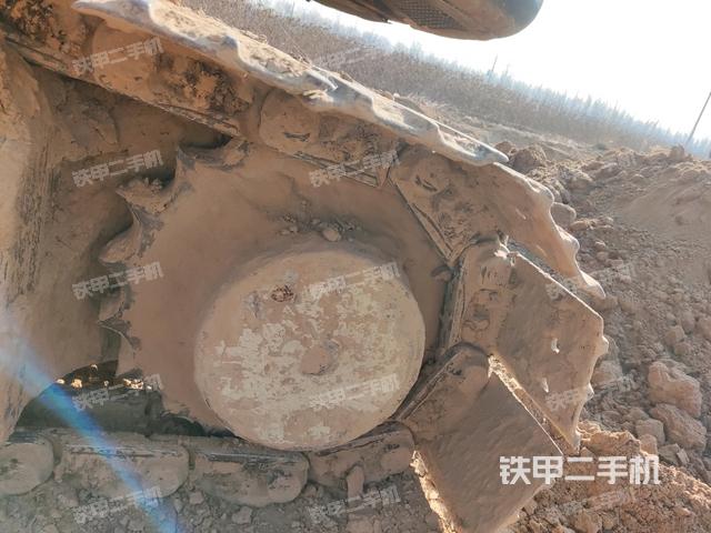 左驅(qū)動(dòng)輪（行走機(jī)構(gòu)）