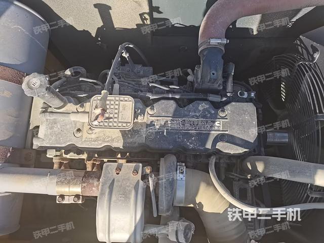 發(fā)動機整體俯視(整機外觀) 發(fā)動機整體俯視(整機外觀)
