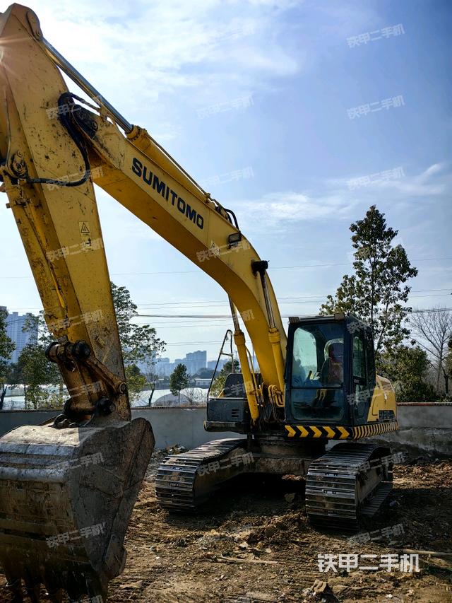 右前45(整機外觀) 右前45(整機外觀)