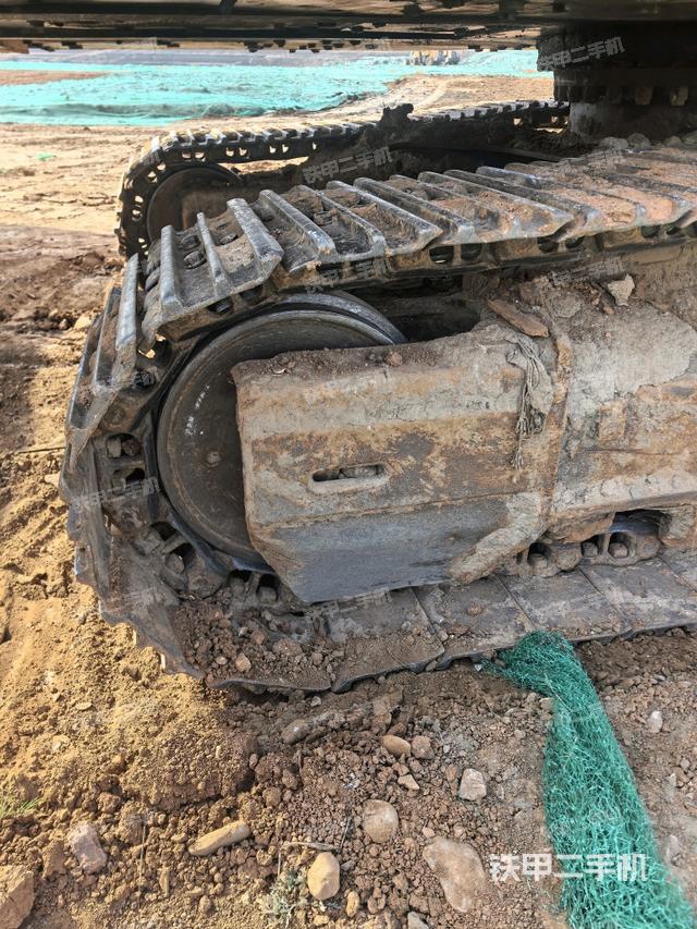 左側(cè)行走馬達(dá)蓋板(行走機(jī)構(gòu)) 左側(cè)行走馬達(dá)蓋板(行走機(jī)構(gòu))