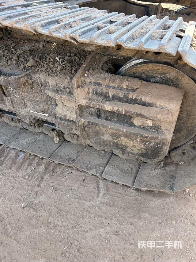 左側(cè)履帶整體?（行走機構(gòu)）