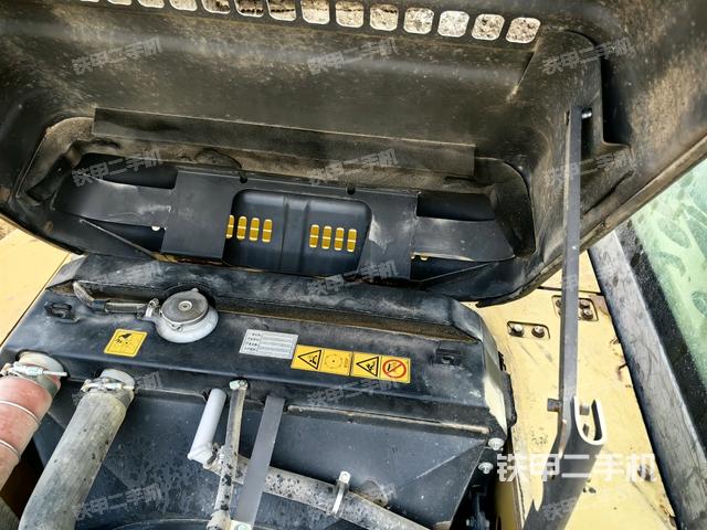 水箱+風(fēng)扇特寫(上車部件) 水箱+風(fēng)扇特寫(上車部件)
