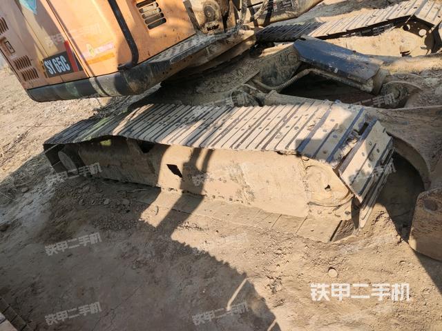 左側(cè)履帶整體?（行走機(jī)構(gòu)）