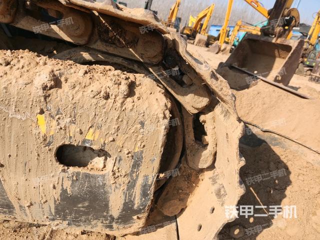 右驅(qū)動(dòng)輪（行走機(jī)構(gòu)）