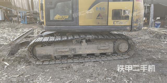 单侧履带整体（整机外观）