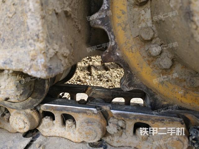 左驅(qū)動(dòng)輪（行走機(jī)構(gòu)）