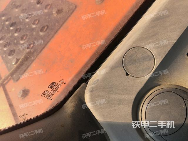 后窗玻璃角標(biāo)(駕駛室部分) 后窗玻璃角標(biāo)(駕駛室部分)