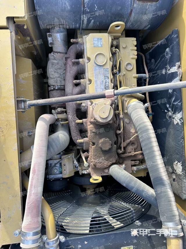 駕駛室頂部俯視（上車部件）